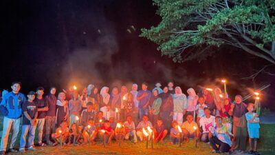 Ikatan Pemuda Kreatif Desa Nihi Laksanakan Pawai Obor Menyambut Hari Raya Idul Fitri 1447 H
